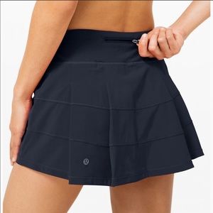 Lululemon pace rival skirt